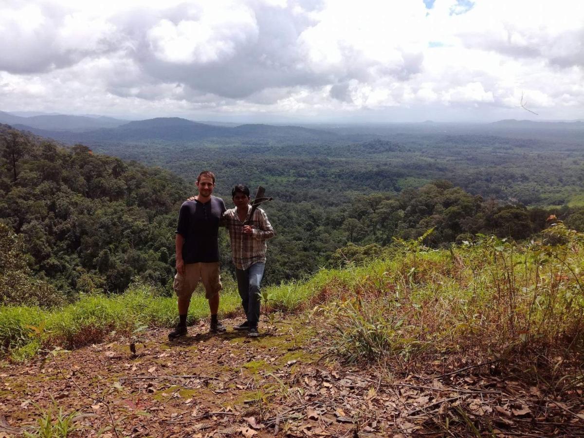 Ratanakiri Farmhouse & Trekking Banlung Exterior photo