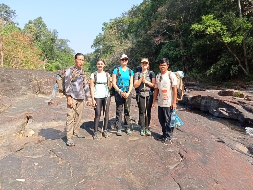 Ratanakiri Farmhouse & Trekking Banlung Exterior photo
